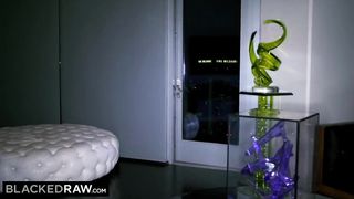 Busty girl Ava Addams have a good time with a taxi driver HD 720