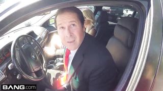 Caught on CCTV! Wife sucks off cop to get her husband off