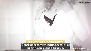 Brazzers - Mom Stole My Boyfriend | Nina Hartley, Kızının Sevgilisiyle Sikişiyor