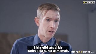 Brazzers Türkçe Altyazılı Porno Video | Alice Judge, Yeni Stajyeri Danny’le Sikişiyor