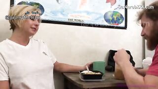 زيارة الأم المفاجئة